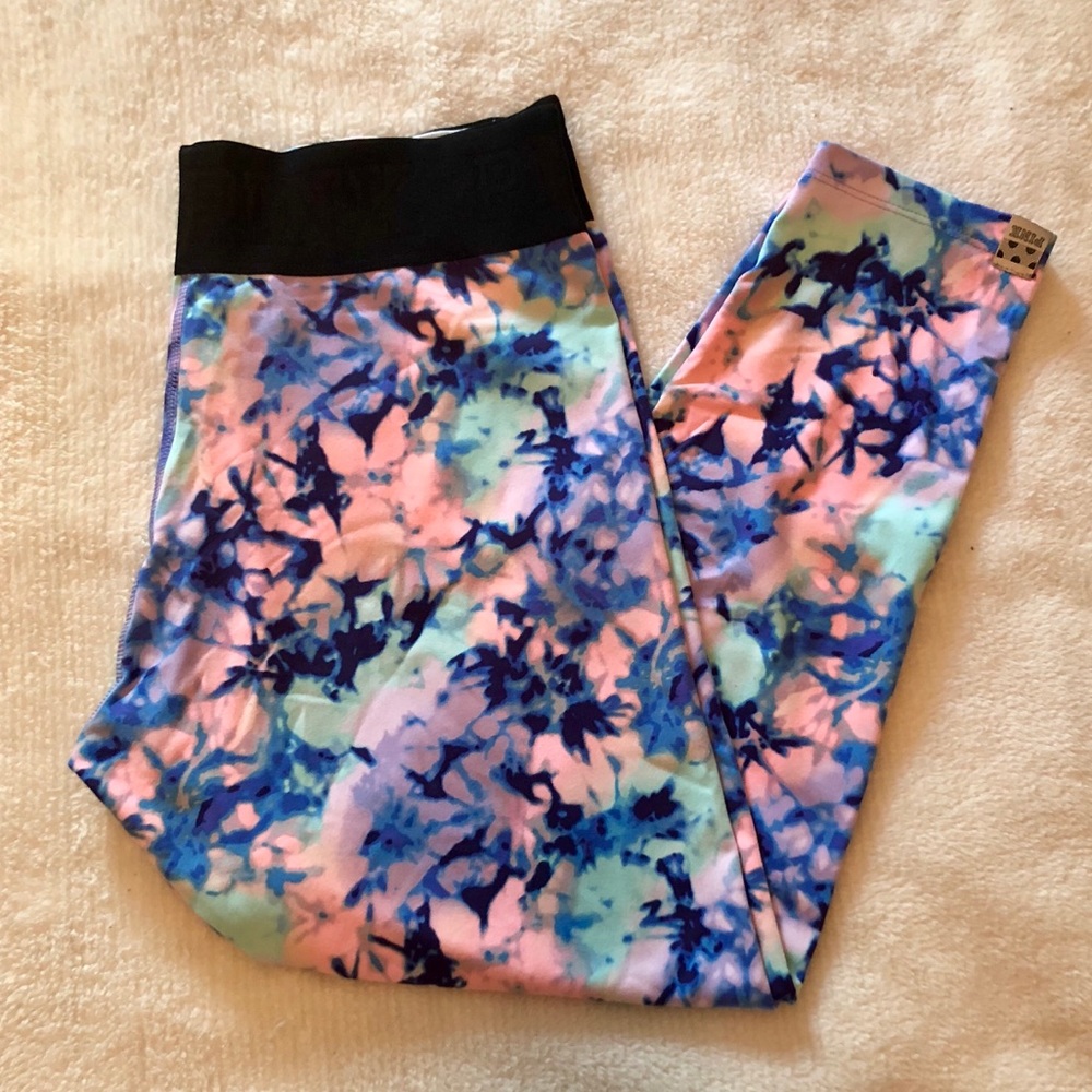 PINK Ultimate workout leggings